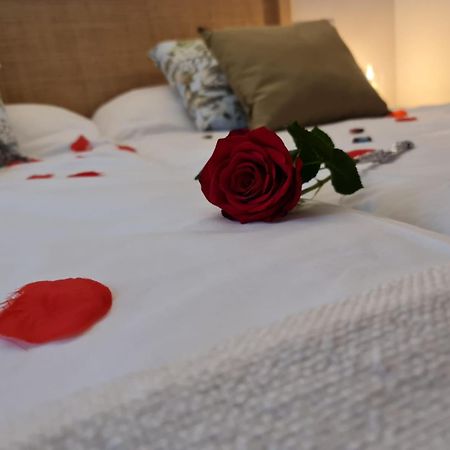 Hotel Camino De Las Estrellas Serranillos Экстерьер фото
